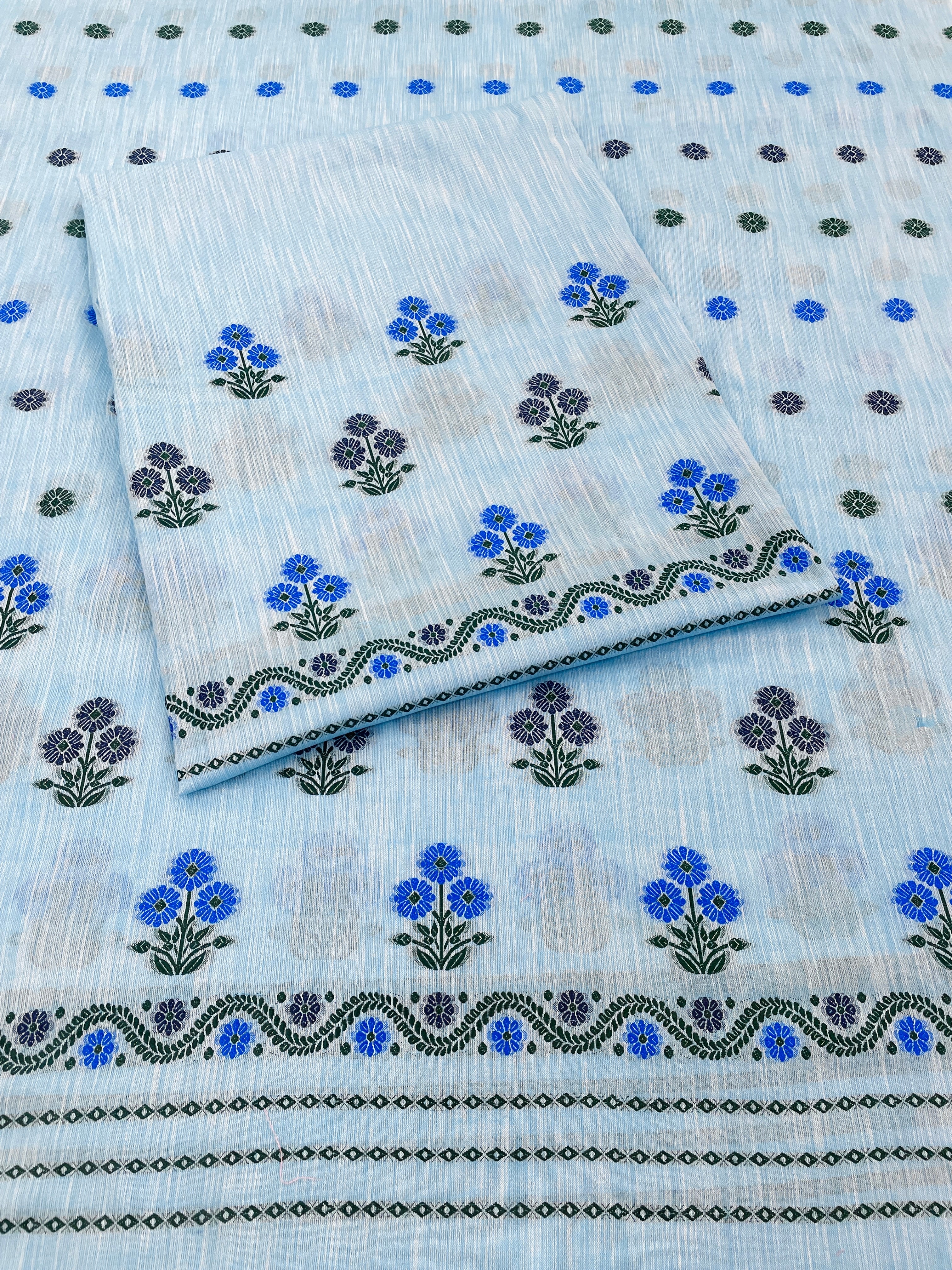 Soft Buwa Cotton Assamese Mekhela Chador Set – Pink Woven Design with Floral Motifs & Running Blouse