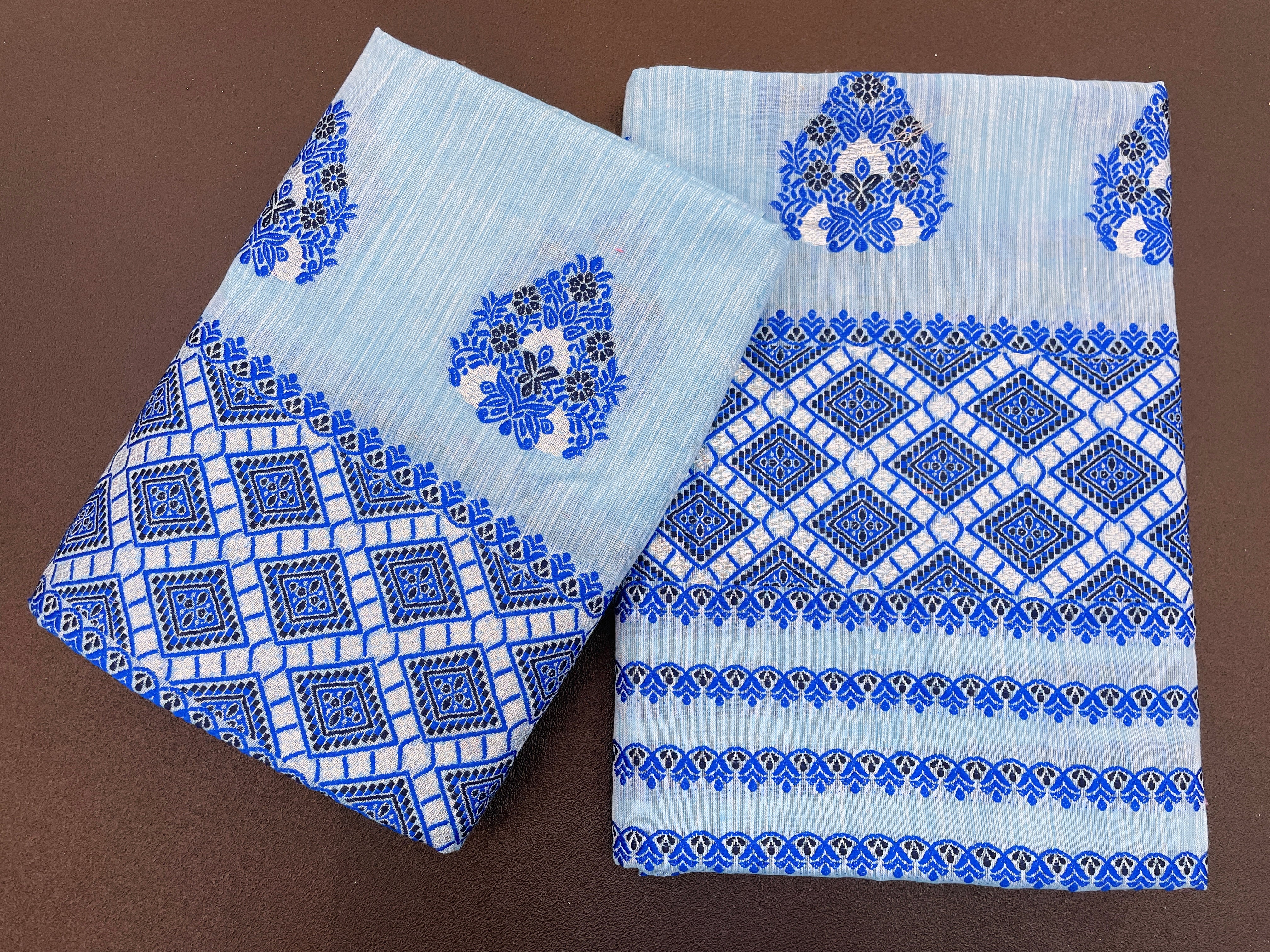Elegant Assamese Mekhela Chador Set with Embroidered Detailing