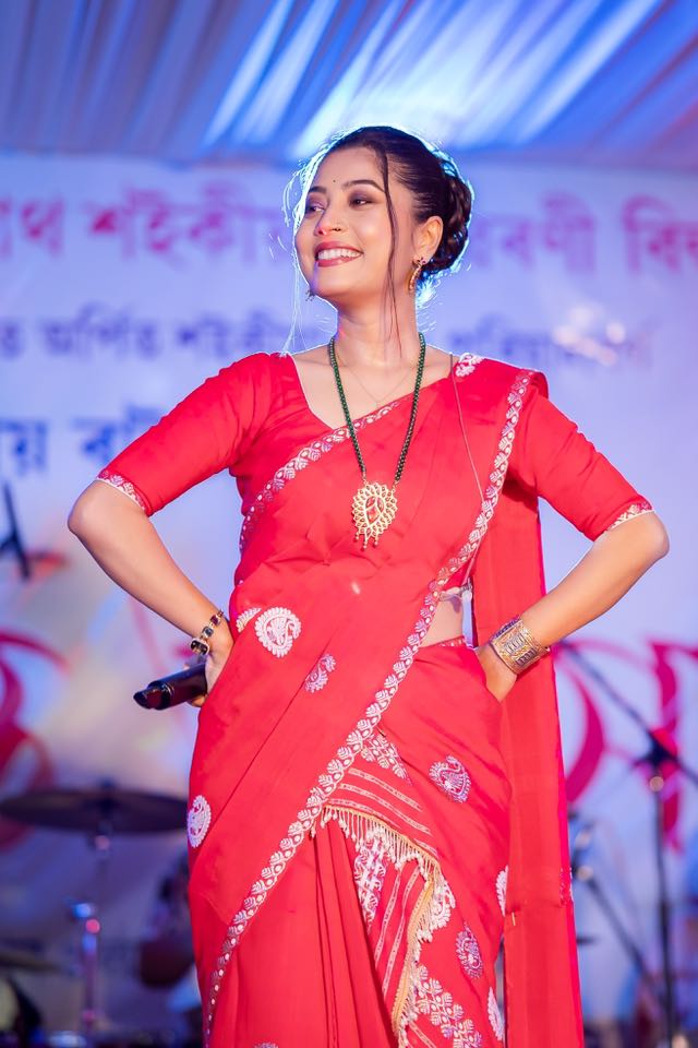 Radiant Red Mix Poly Paat Assamese Mekhela Chador Set – Traditional Woven Elegance