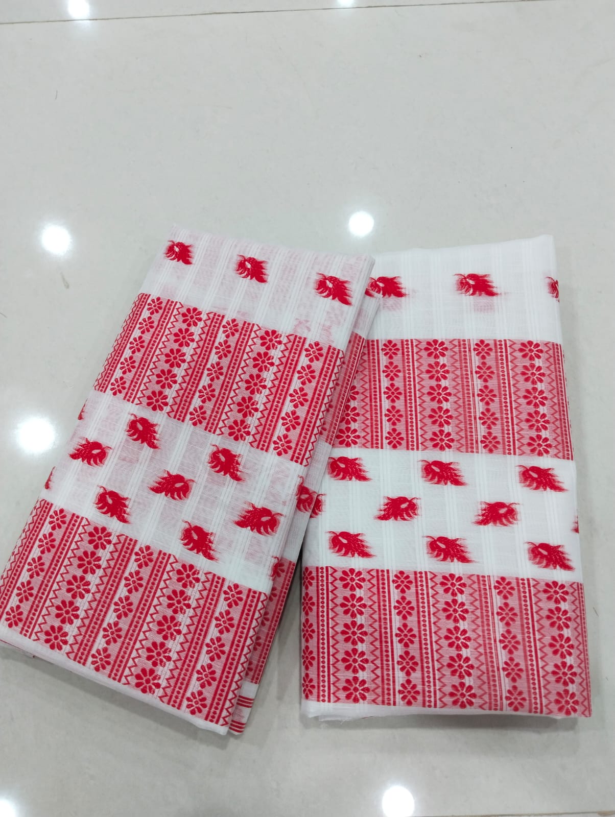 Kesapatt Blue & White Cotton Slub Mekhela Sador Set – Gari Diya Jacquard Design