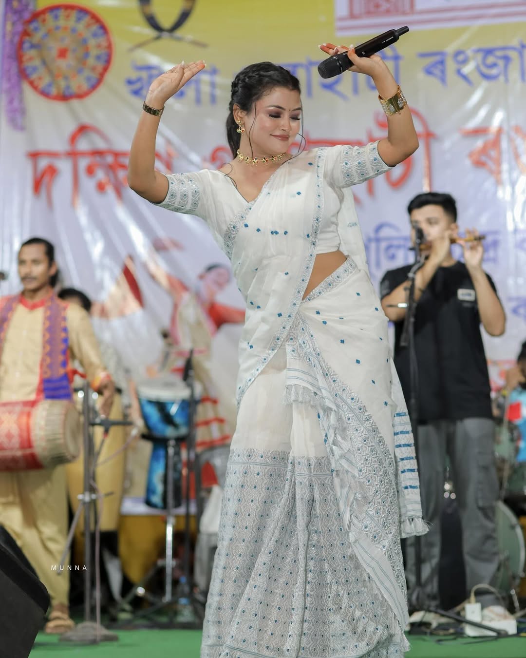 Trending White Mixpaat Assamese Mekhela Chador Set – Art Silk Elegance