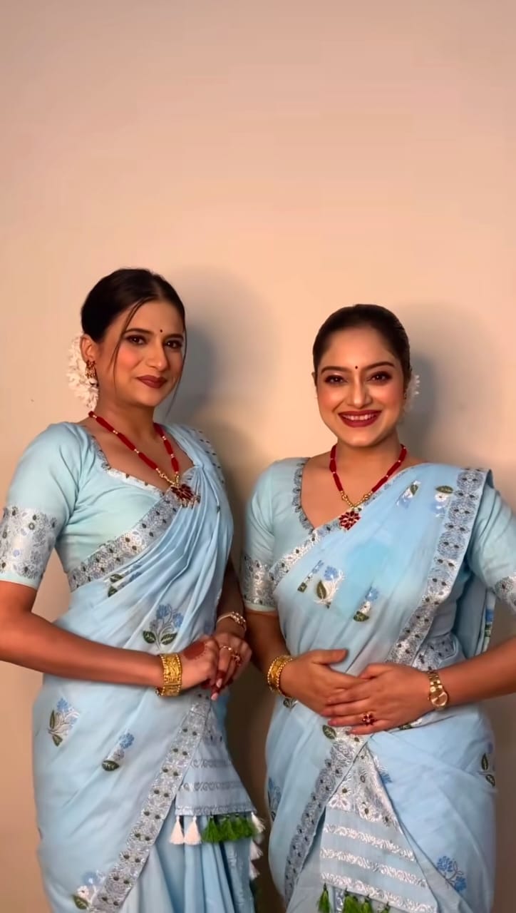 Buwa Cotton Kesapatt Mekhela Chador Set – Light Blue Assamese Woven Set with Floral Motifs & Tassel Detailing