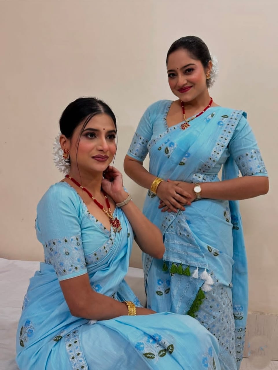 Buwa Cotton Kesapatt Mekhela Chador Set – Light Blue Assamese Woven Set with Floral Motifs & Tassel Detailing